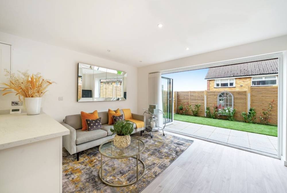 Gallery Verdant Mews#