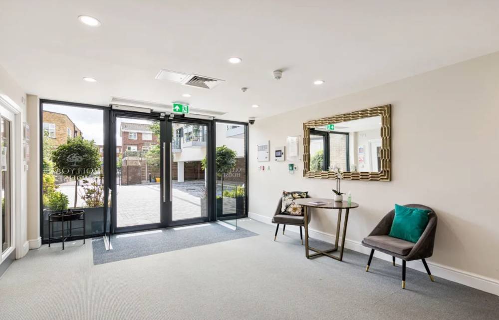 Gallery Hollyoak House Loughton#