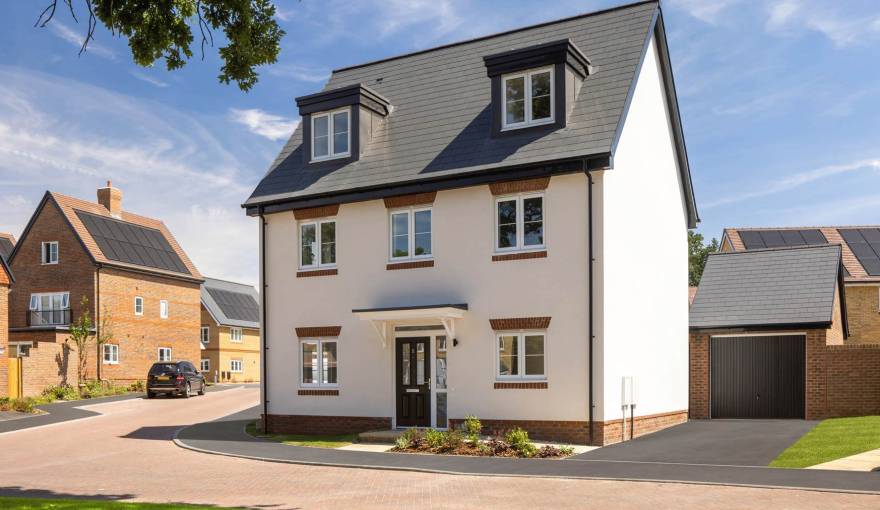 Langley Court Apartments in Beckenham, BR7 London