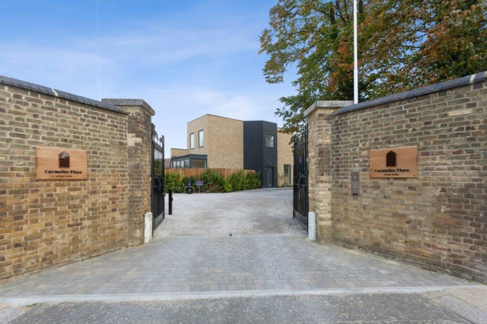 Gallery Carmelite Place#
