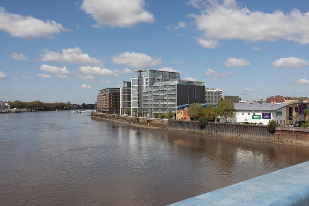 Gallery Hurlingham & Whiffen Wharves#