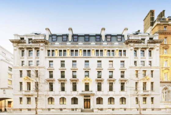 Corinthia Hotel