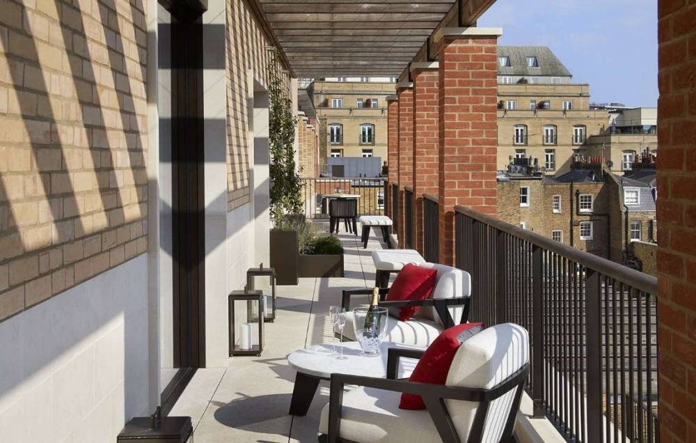 Gallery Knightsbridge Gate#