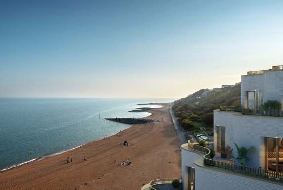 Shoreline Crescent