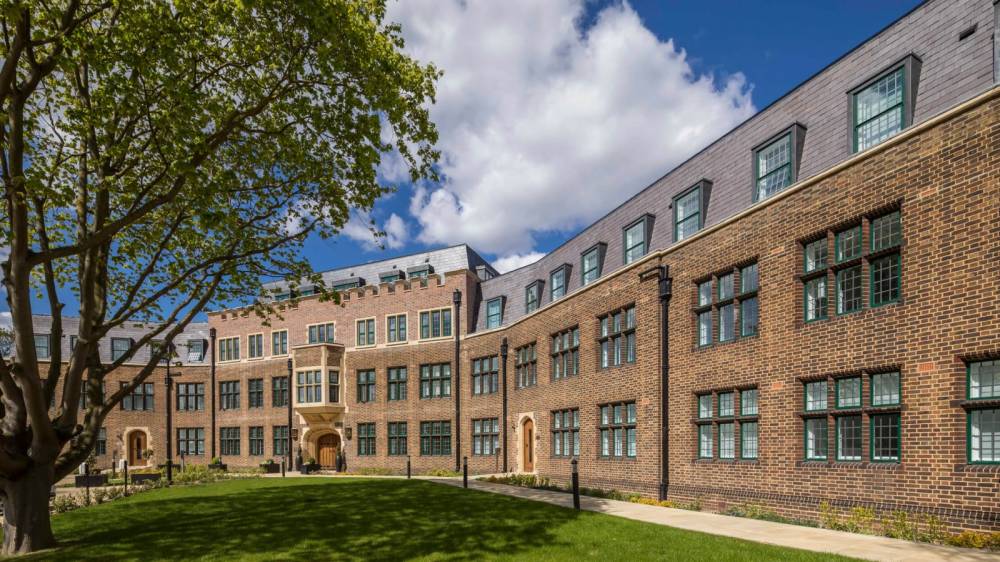Gallery Crescent House#