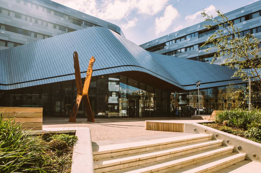 Gallery Greenwich Square by Hadley#