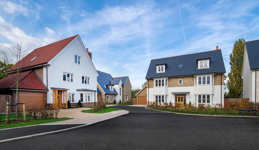 London Square Chigwell Village Apartments in Chigwell, IG7 London