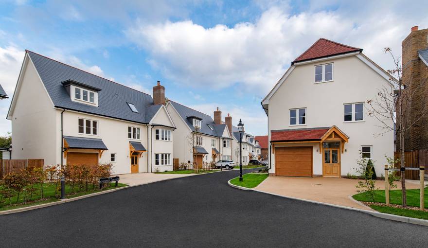 London Square Chigwell Village Apartments in Chigwell, IG7 London