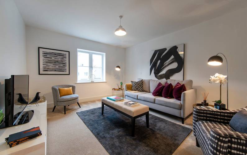 Gallery for London Square Chigwell Village, London