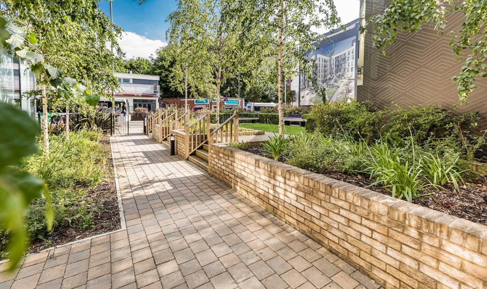 Gallery London Square Staines Upon Thames#