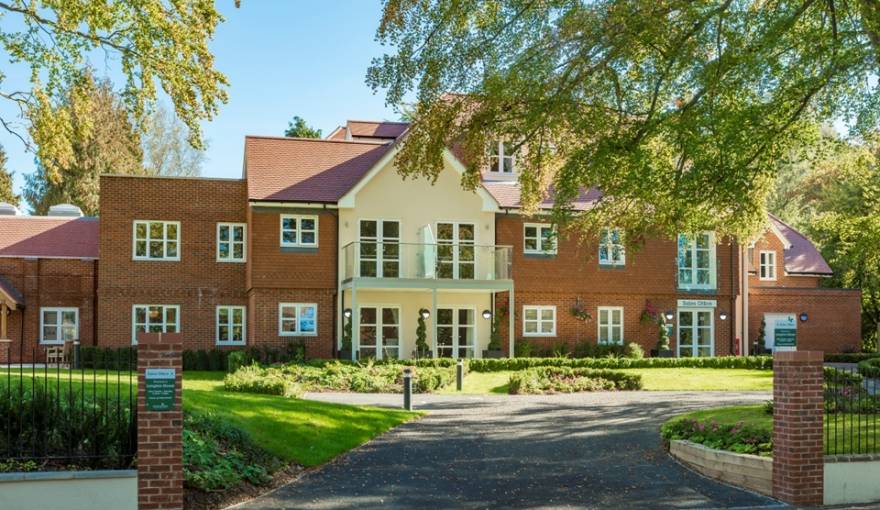 Langton House Apartments in Surrey, CR6 London