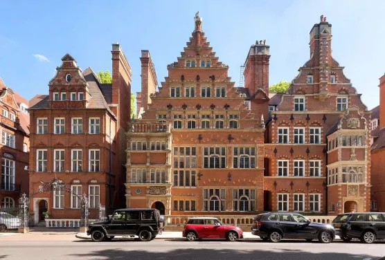 39 Harrington Gardens