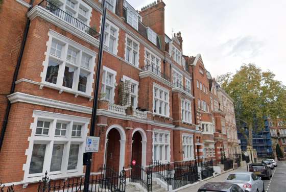 47 Palace Court