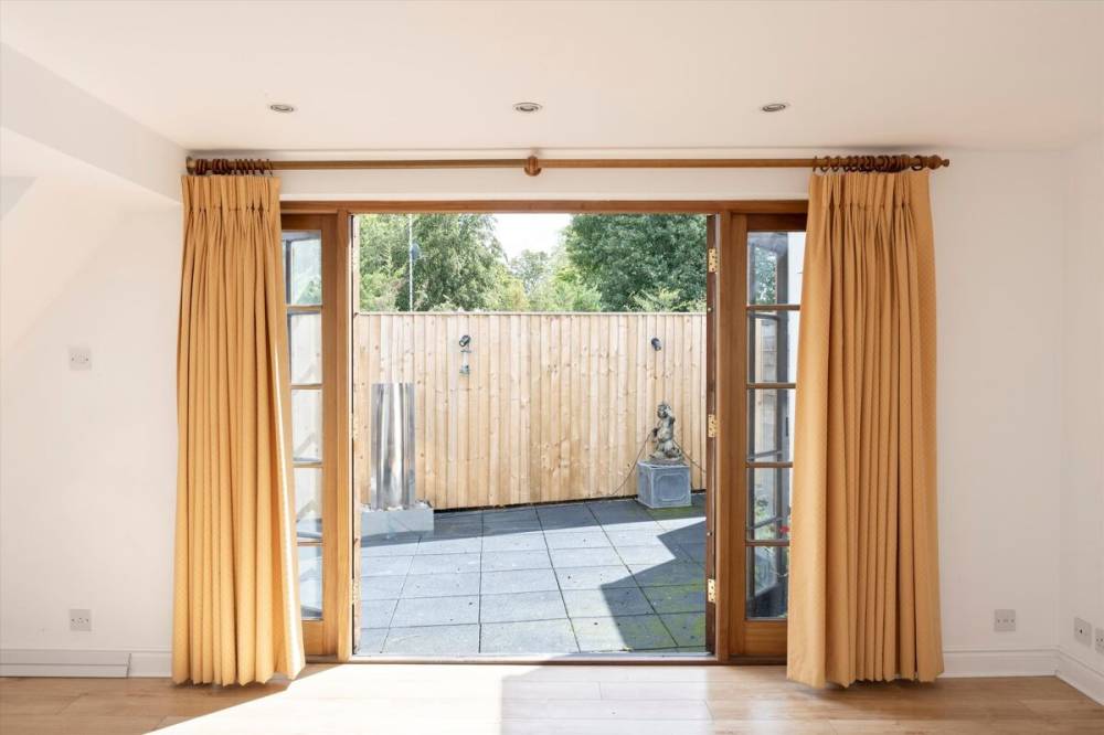 Gallery 63-64 Princes Gate Mews#