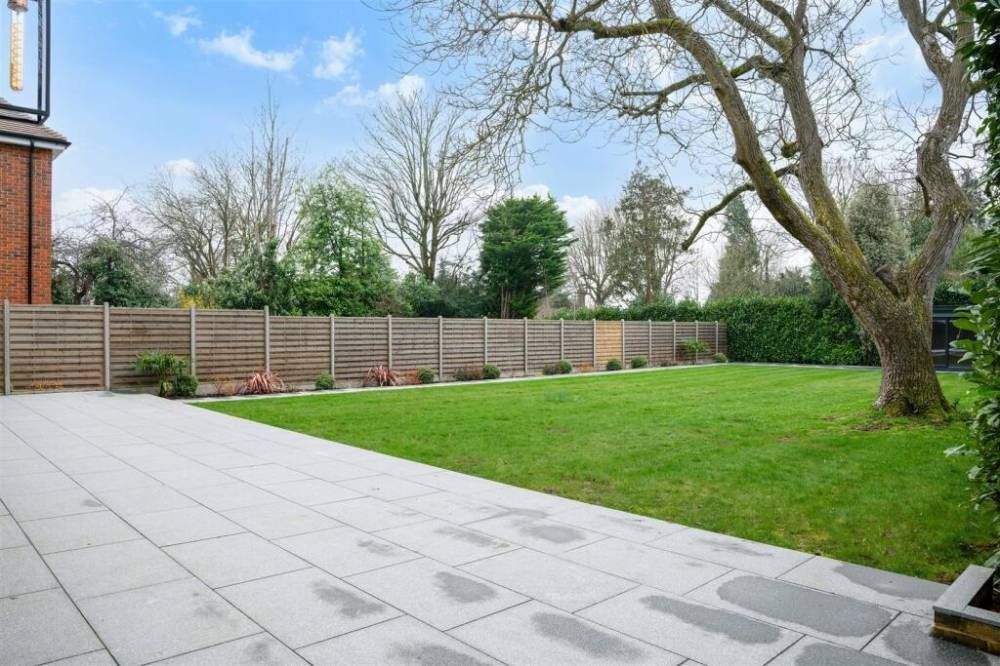 Gallery Windlesham in Kingswood#