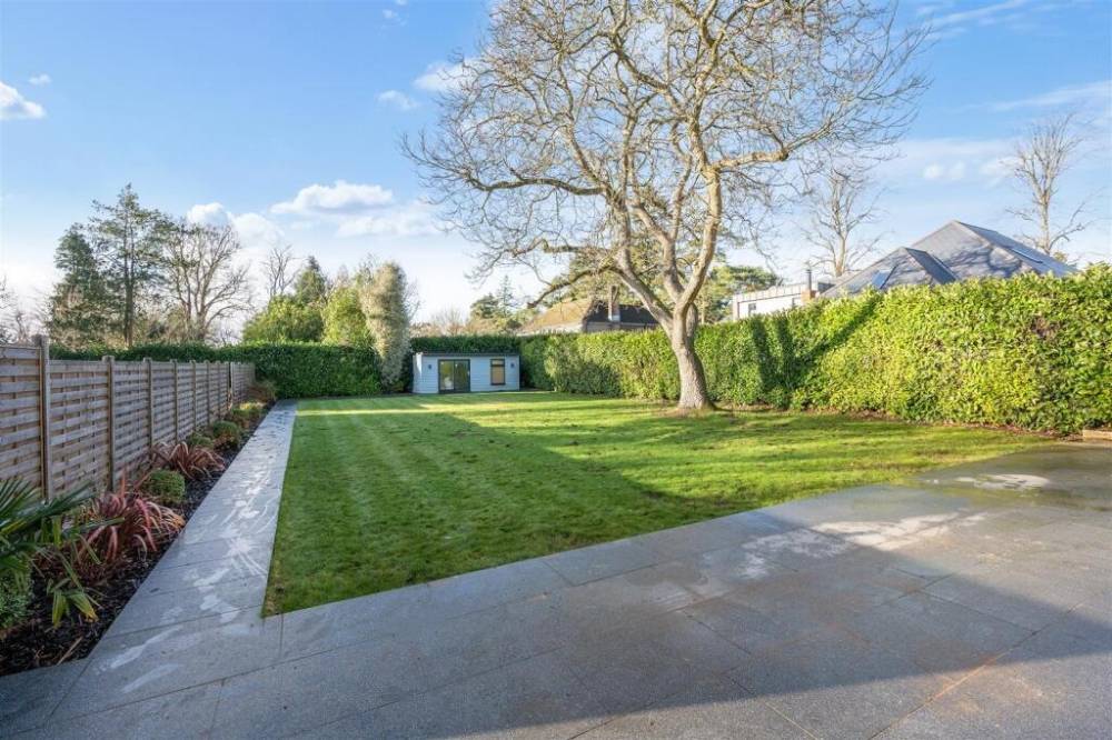 Gallery Windlesham in Kingswood#