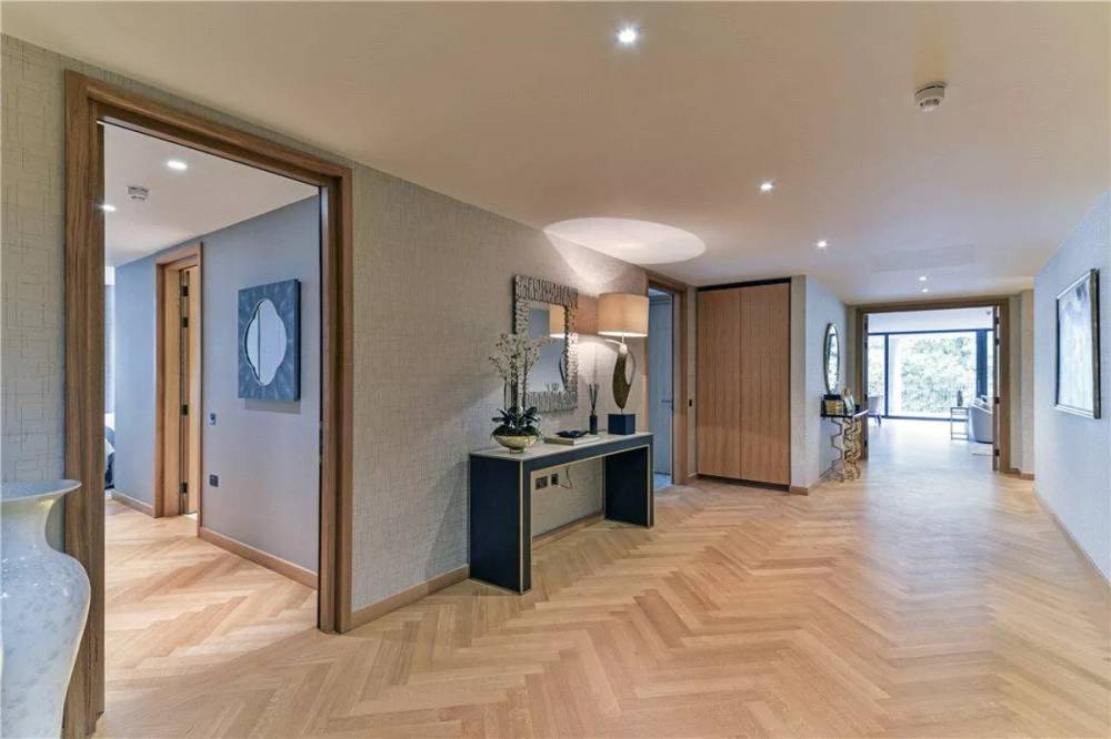 Interior design – One Kensington Gardens#