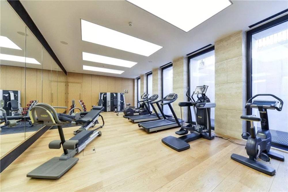 Interior design – One Kensington Gardens#