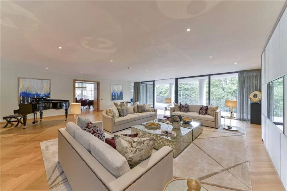 Interior design – One Kensington Gardens#