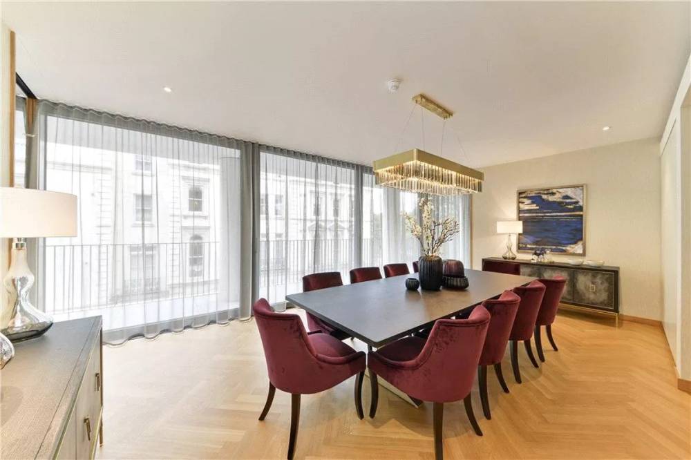Interior design – One Kensington Gardens#