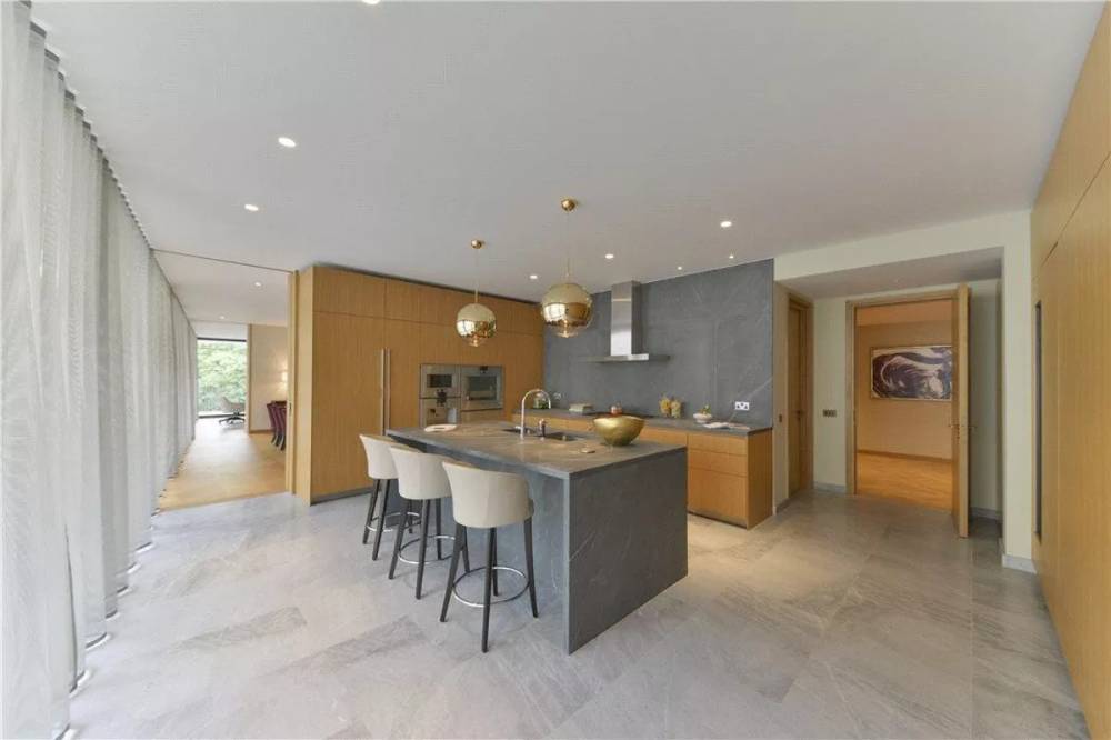 Interior design – One Kensington Gardens#