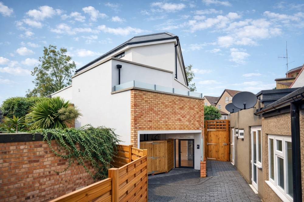 Gallery Lillium Mews#