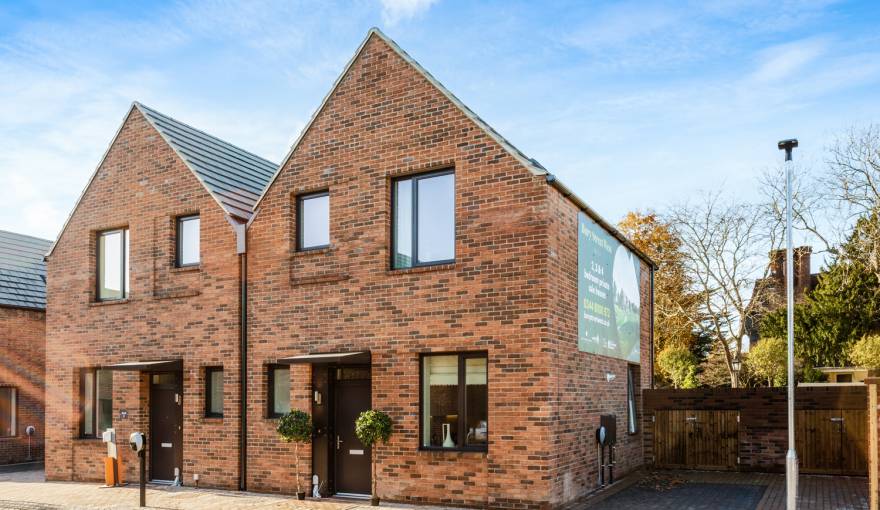 Bury Street West Houses in Enfield, N9 London