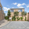 Provender Mews