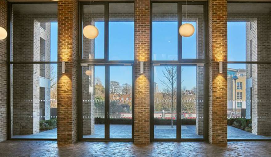 Brentford Lock West London | Waterside Places Houses ...