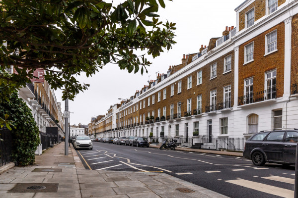 London suburbs become attractive to buyers