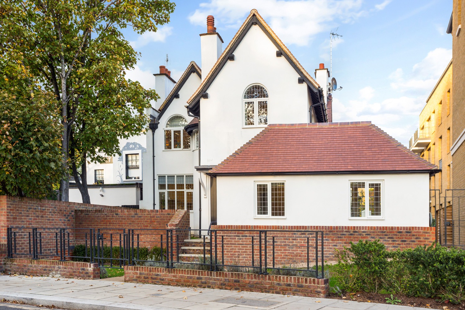 Gallery Teddington Riverside