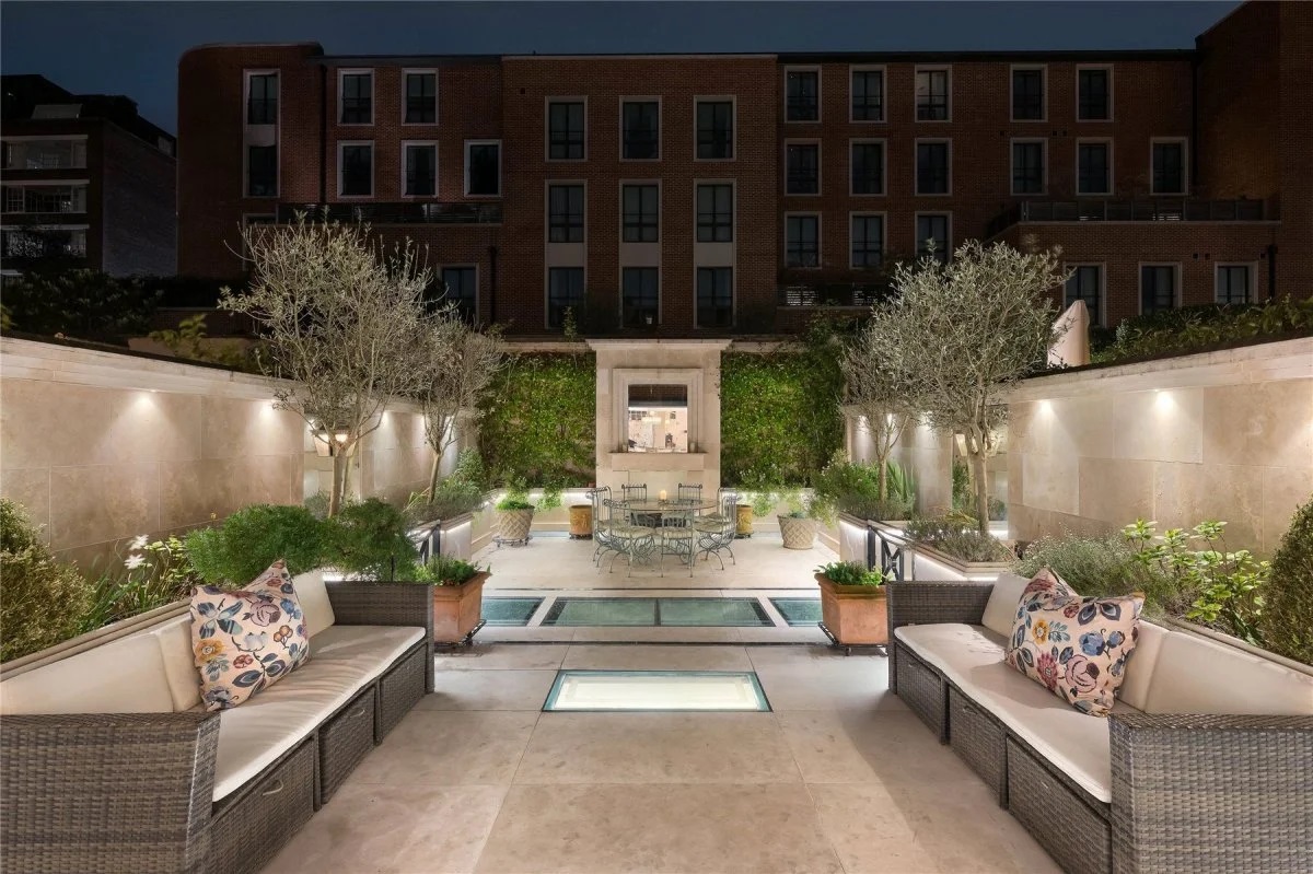 Gallery Flood Street