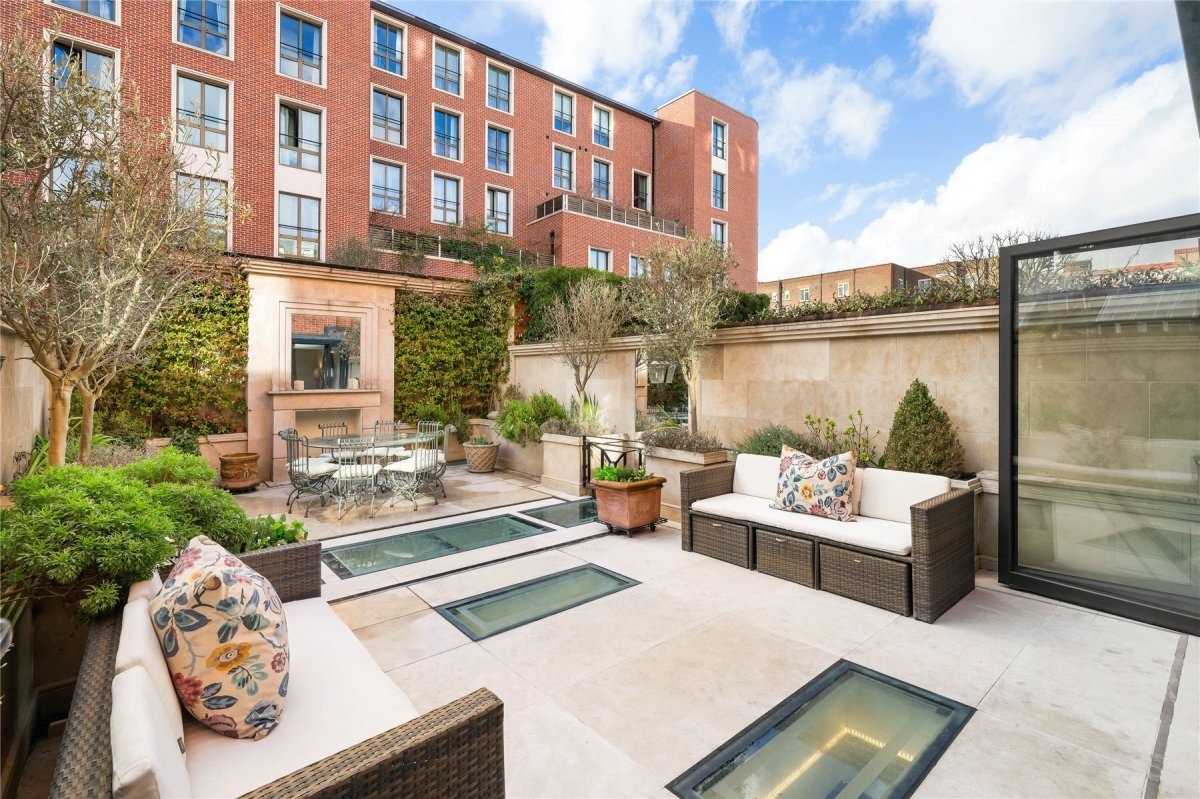 Gallery Flood Street