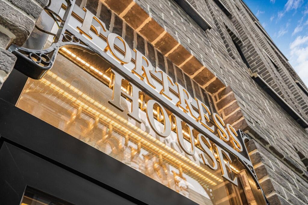 Gallery Fortress House