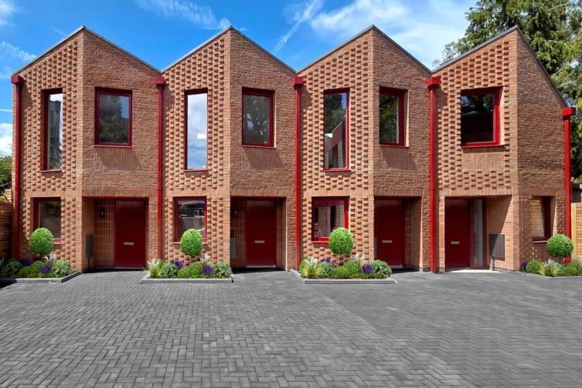 Gallery Oak Mews