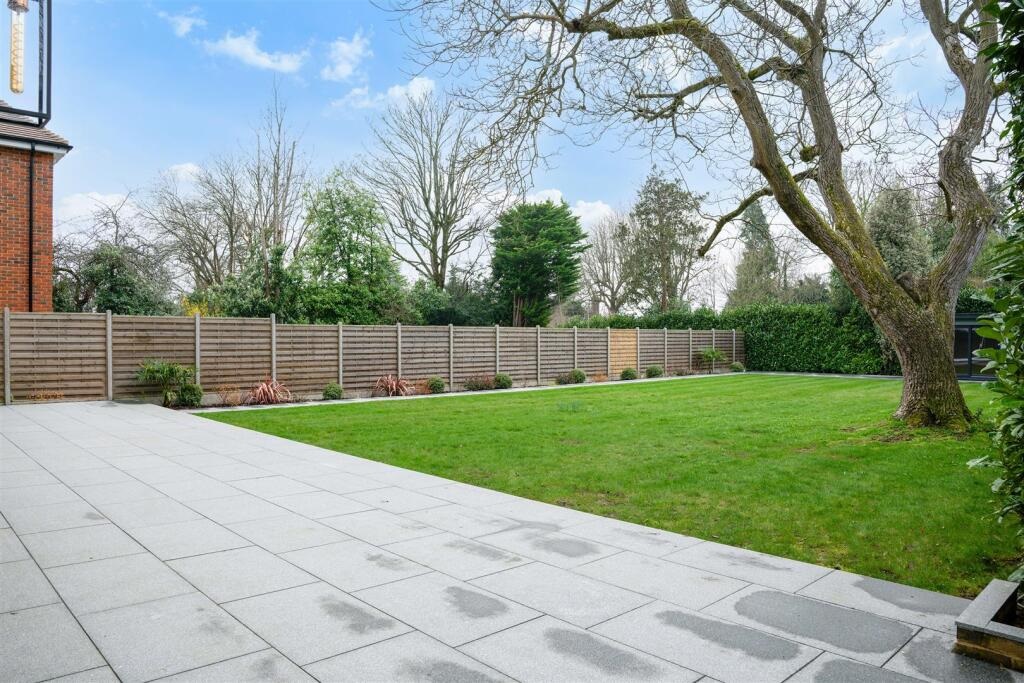 Gallery Windlesham in Kingswood