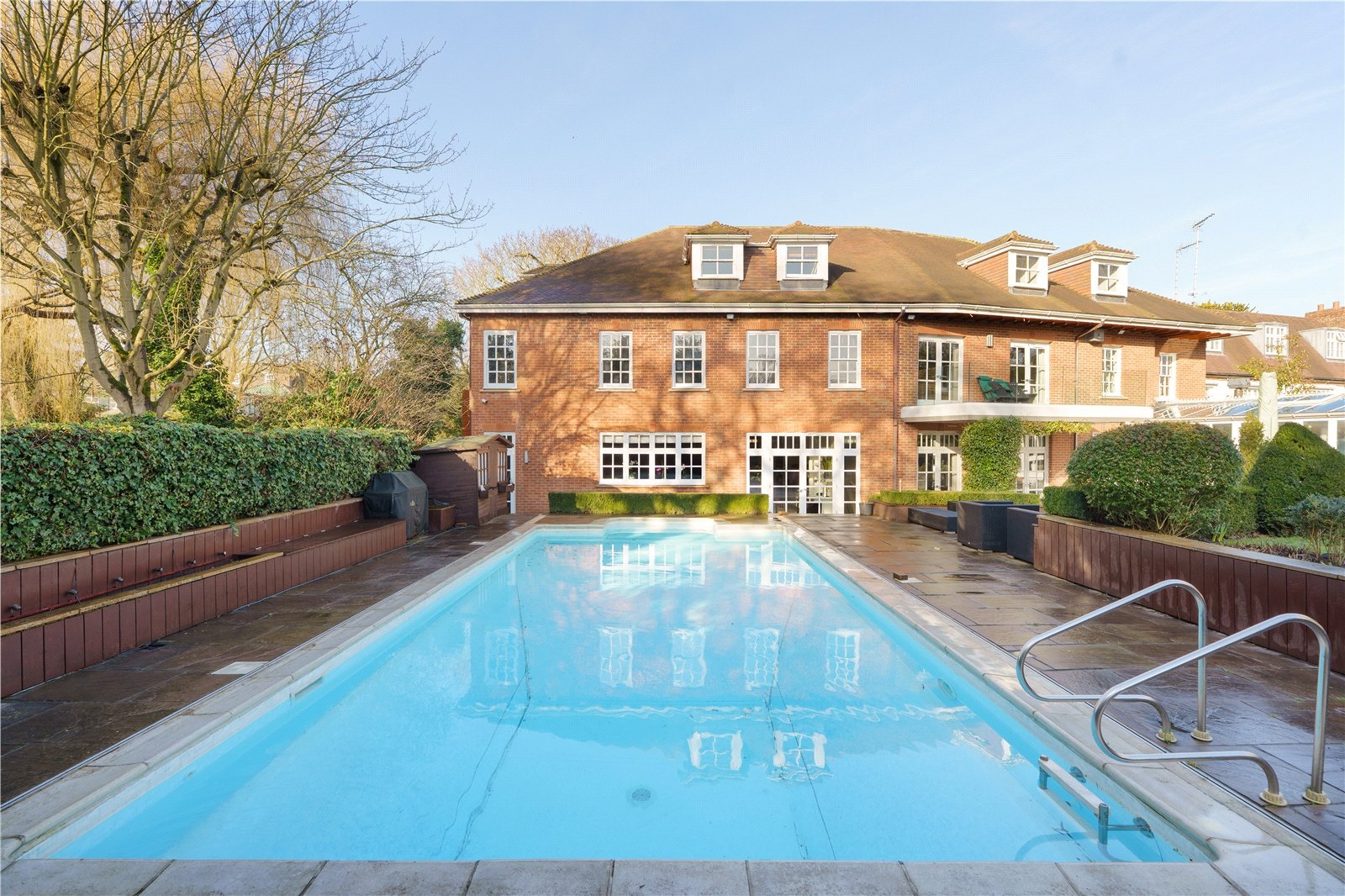 Gallery 50 Sheldon Avenue