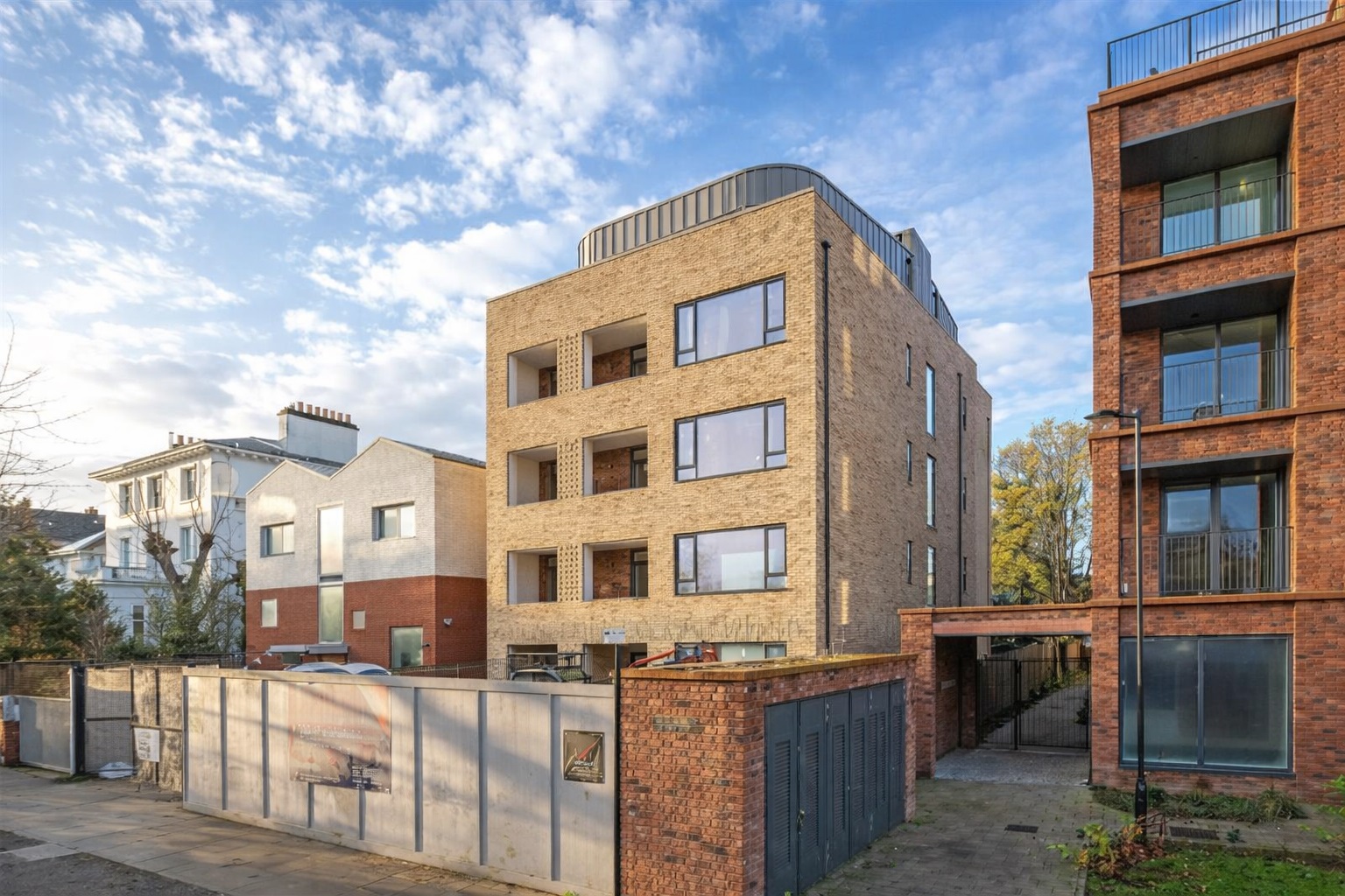 Gallery 22 Thornton Road